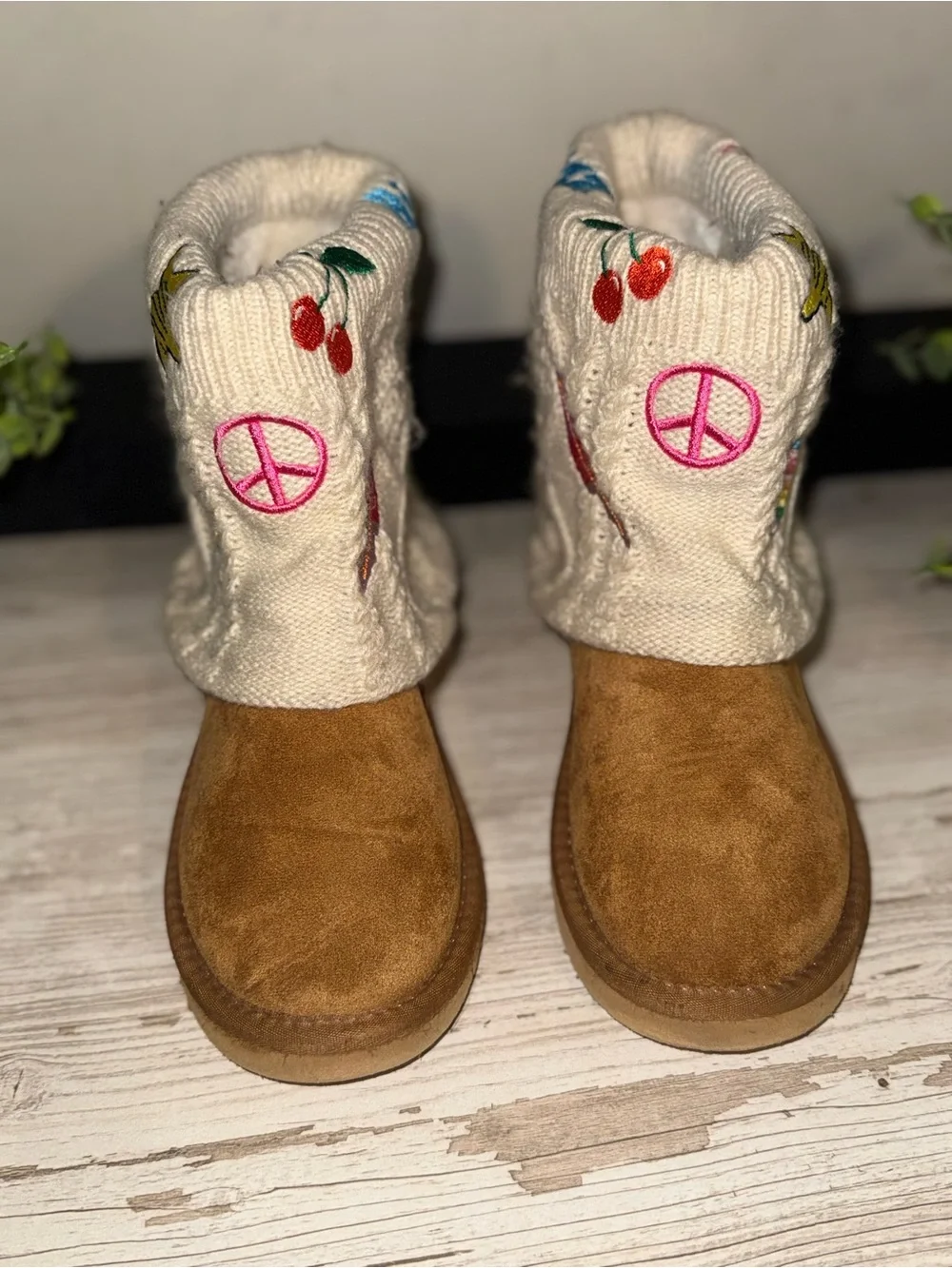 Steve Madden cream knit